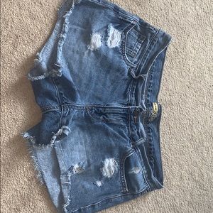 Cutie distressed Jean shorts